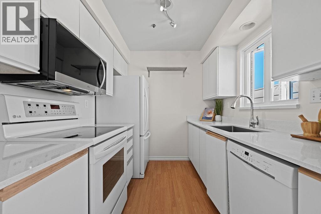 Photo 21 of 206 629 7th Avenue, Vancouver BC