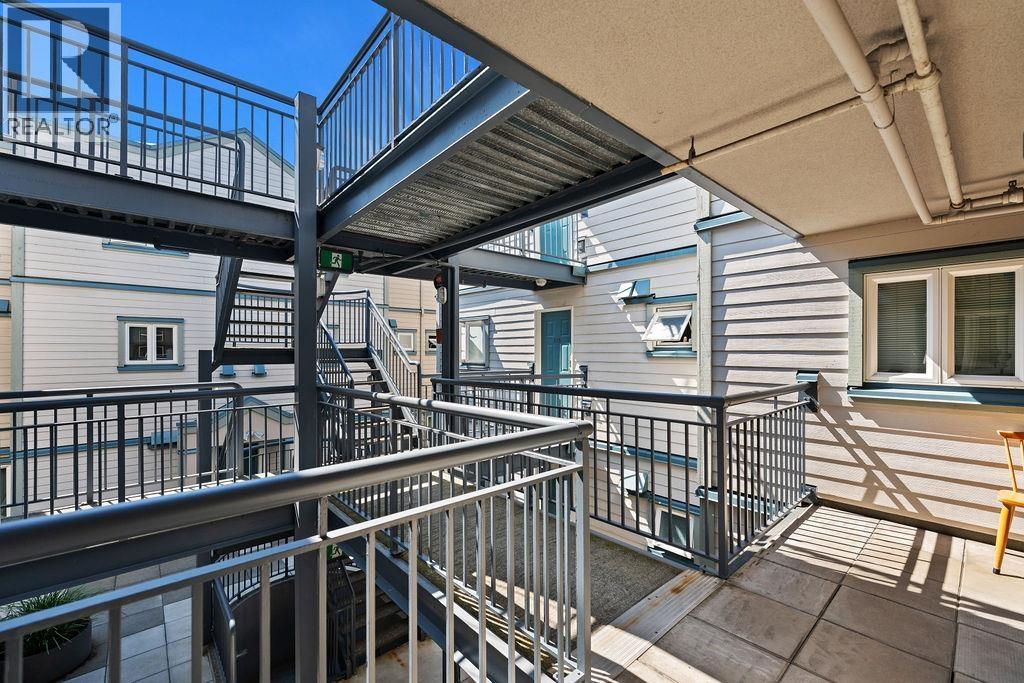 Photo 31 of 206 629 7th Avenue, Vancouver BC
