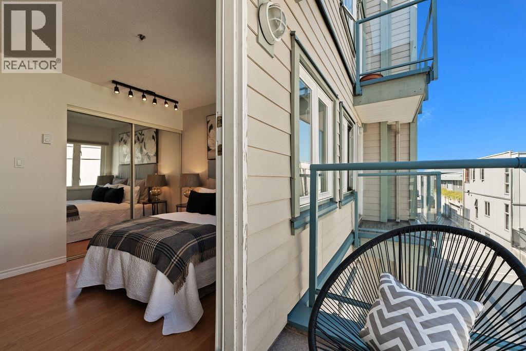 Photo 36 of 206 629 7th Avenue, Vancouver BC