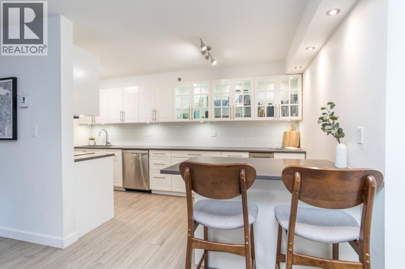 Photo 10 of 105 825 E 7th Avenue, Vancouver BC