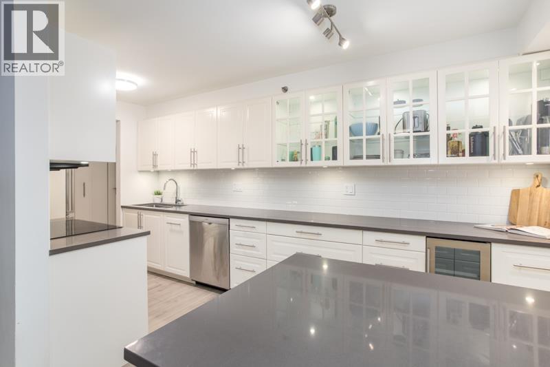 Photo 12 of 105 825 E 7th Avenue, Vancouver BC