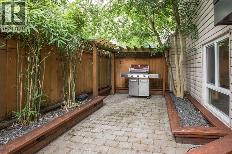 Photo 5 of 105 825 E 7th Avenue, Vancouver BC