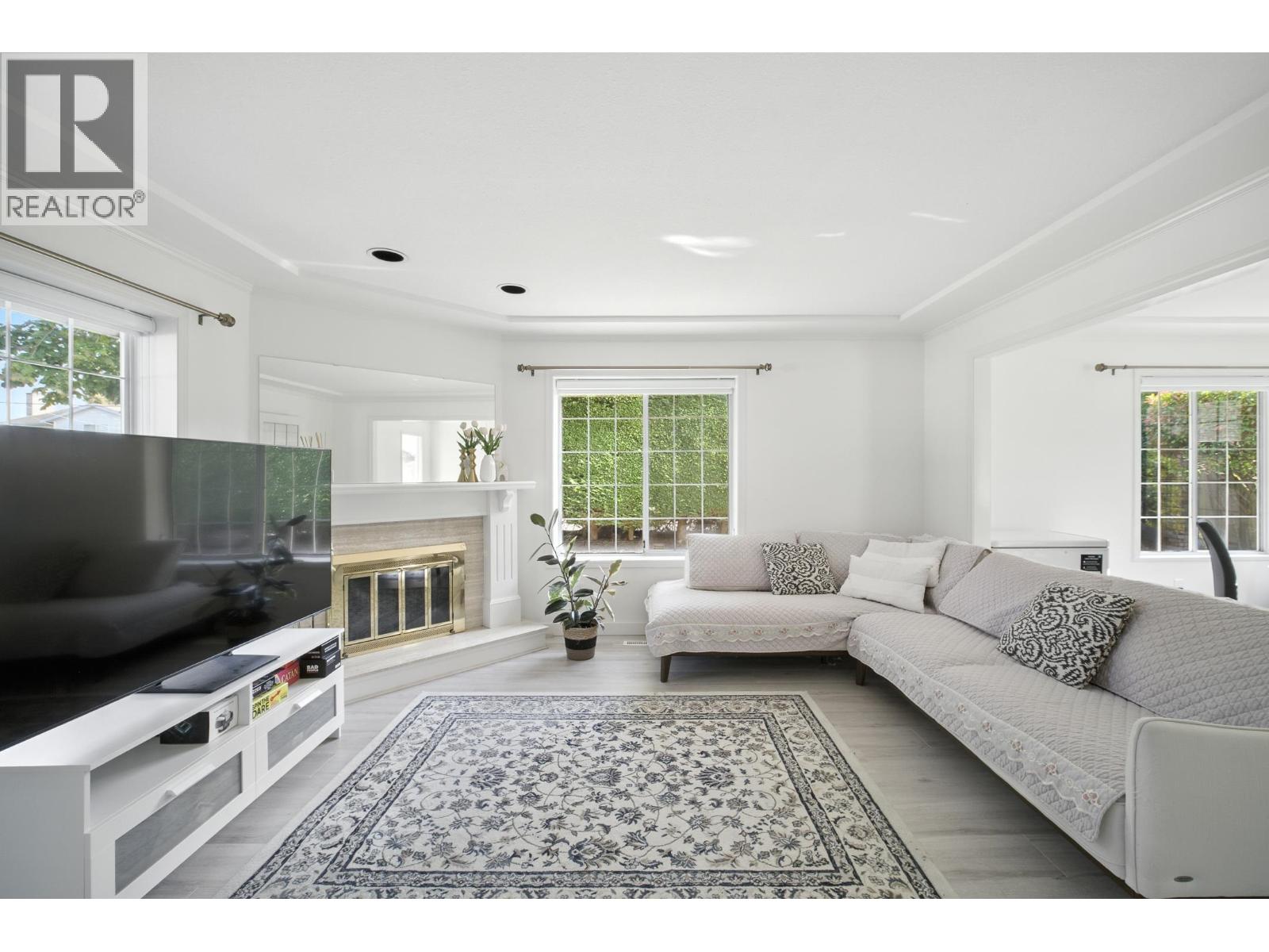 Photo 3 of 1 4411 Williams Road, Richmond BC