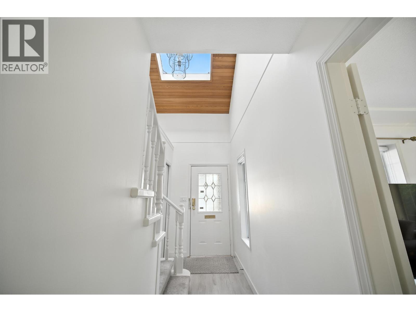 Photo 6 of 1 4411 Williams Road, Richmond BC