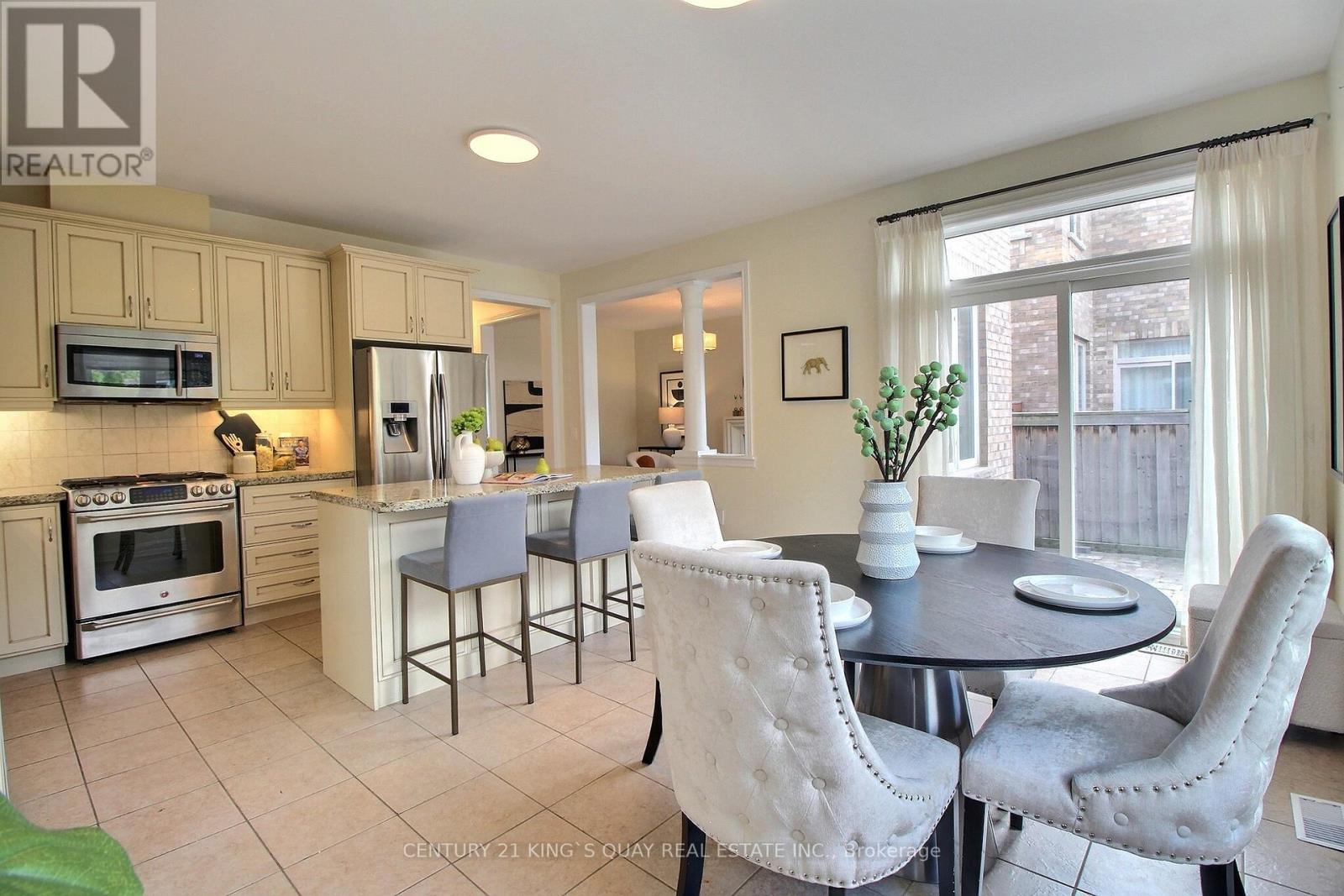 Single Family House for Sale in  LAUDERDALE DRIVE Vaughan (Patterson) 