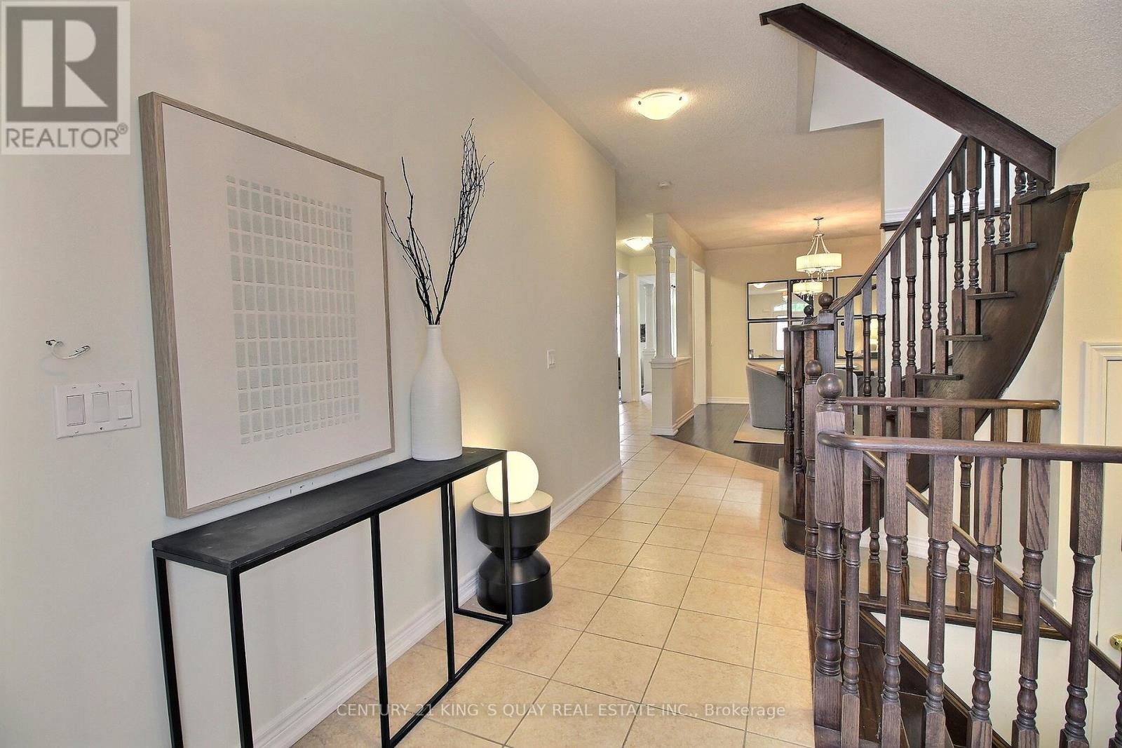 Single Family House for Sale in  LAUDERDALE DRIVE Vaughan (Patterson) 