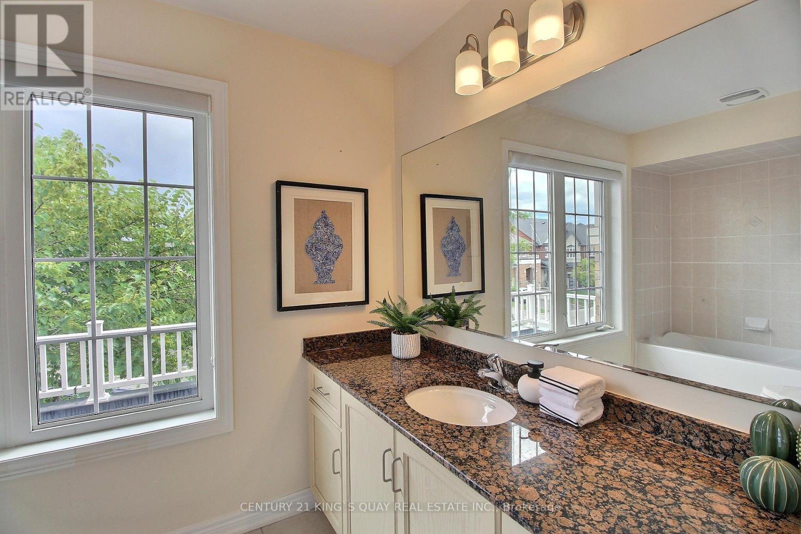 Single Family House for Sale in  LAUDERDALE DRIVE Vaughan (Patterson) 