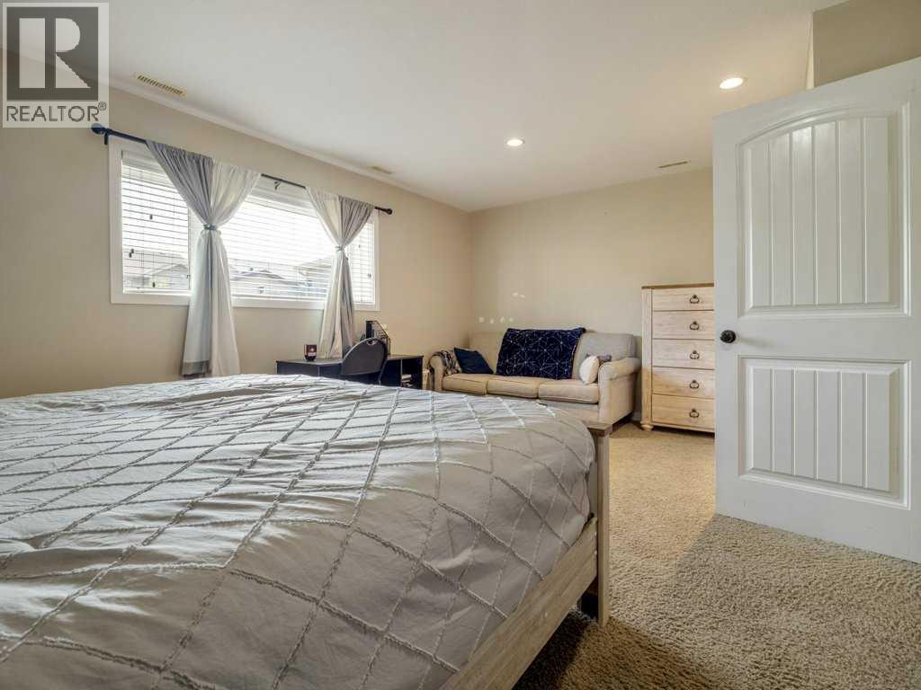 Photo 13 of 461 Lynx Terrace N, Lethbridge AB