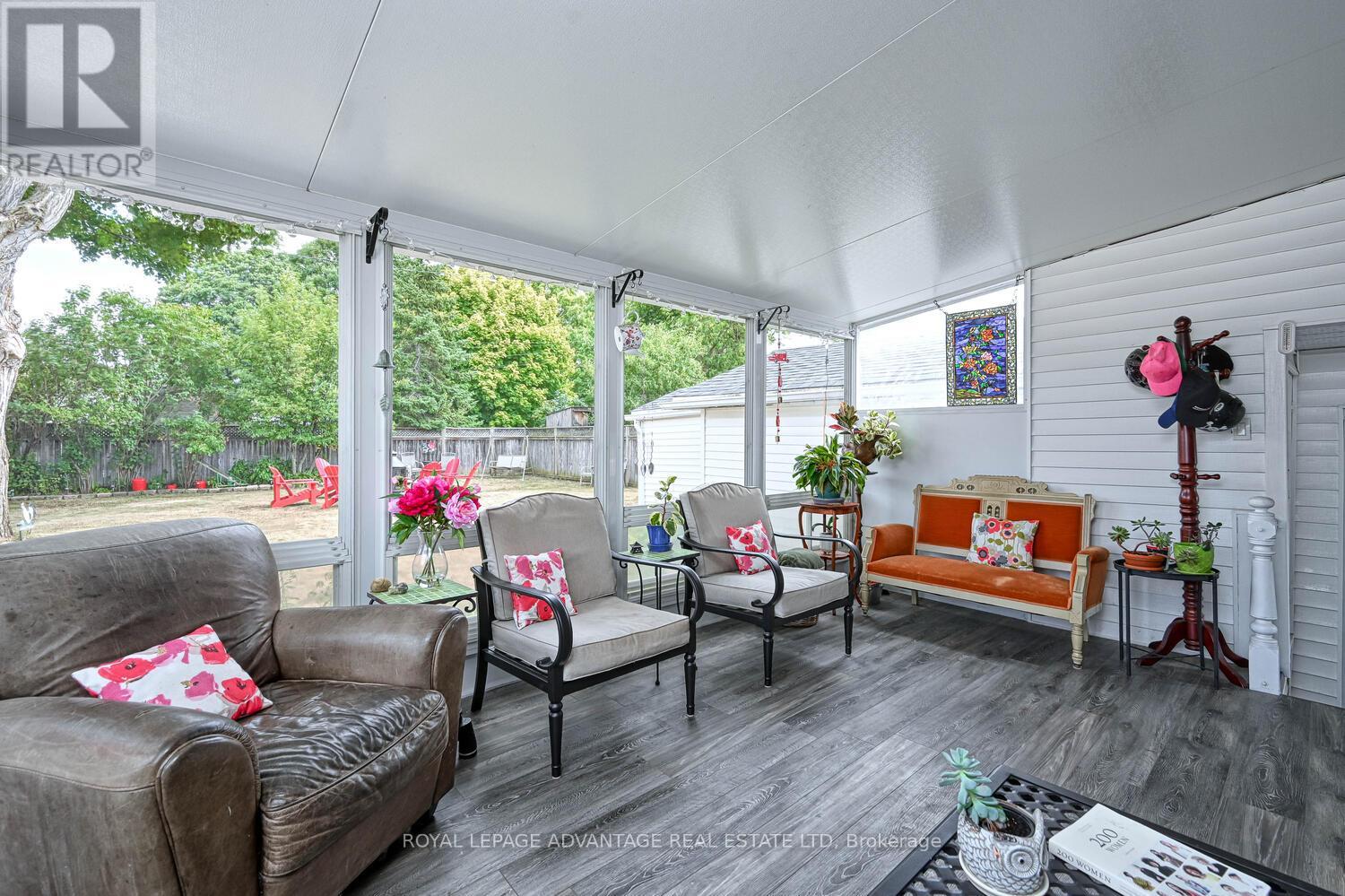Photo 14 of 67 Jasper Avenue, Smiths Falls ON