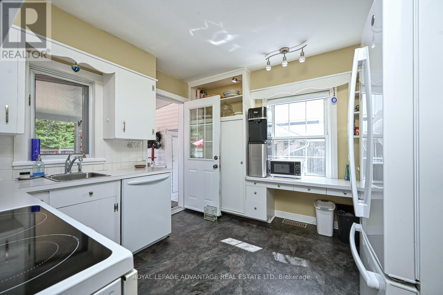 Photo 9 of 67 Jasper Avenue, Smiths Falls ON