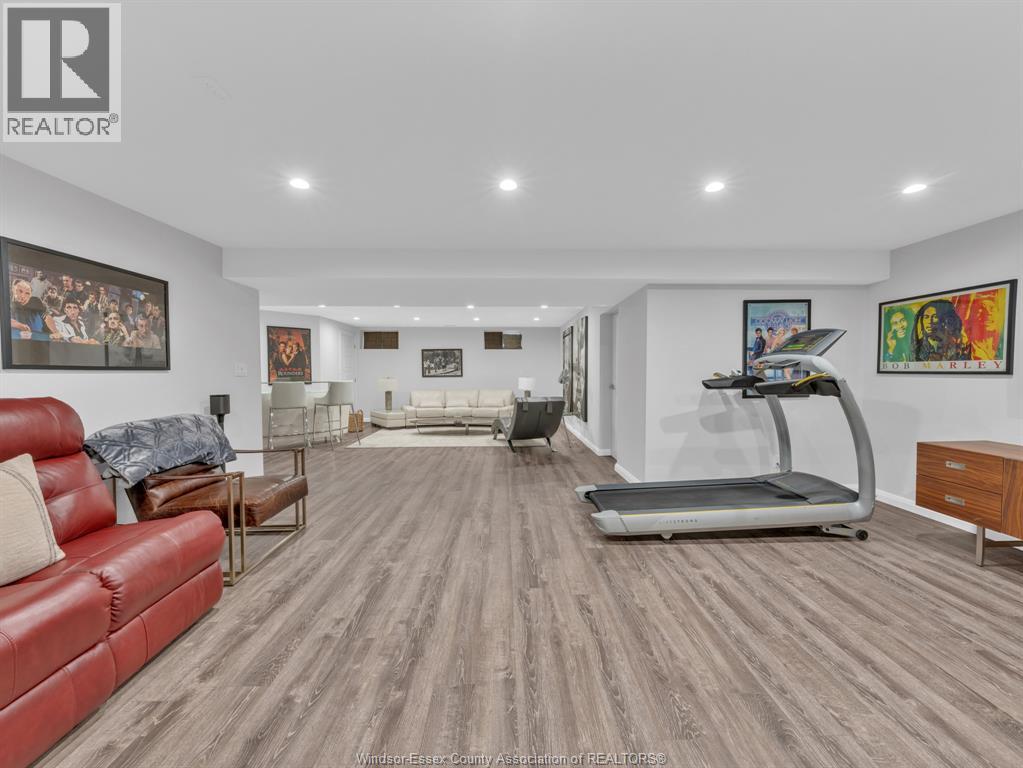 Photo 11 of 11965 Riverside Drive East, Windsor ON