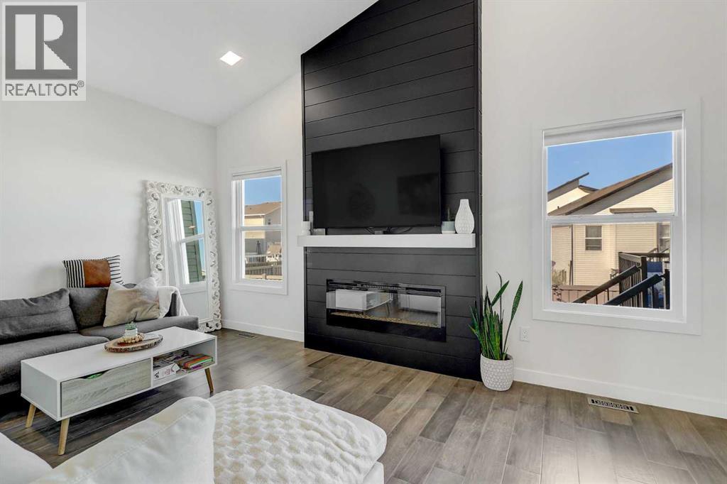 Photo 8 of 7106 85 A Street, Grande Prairie AB