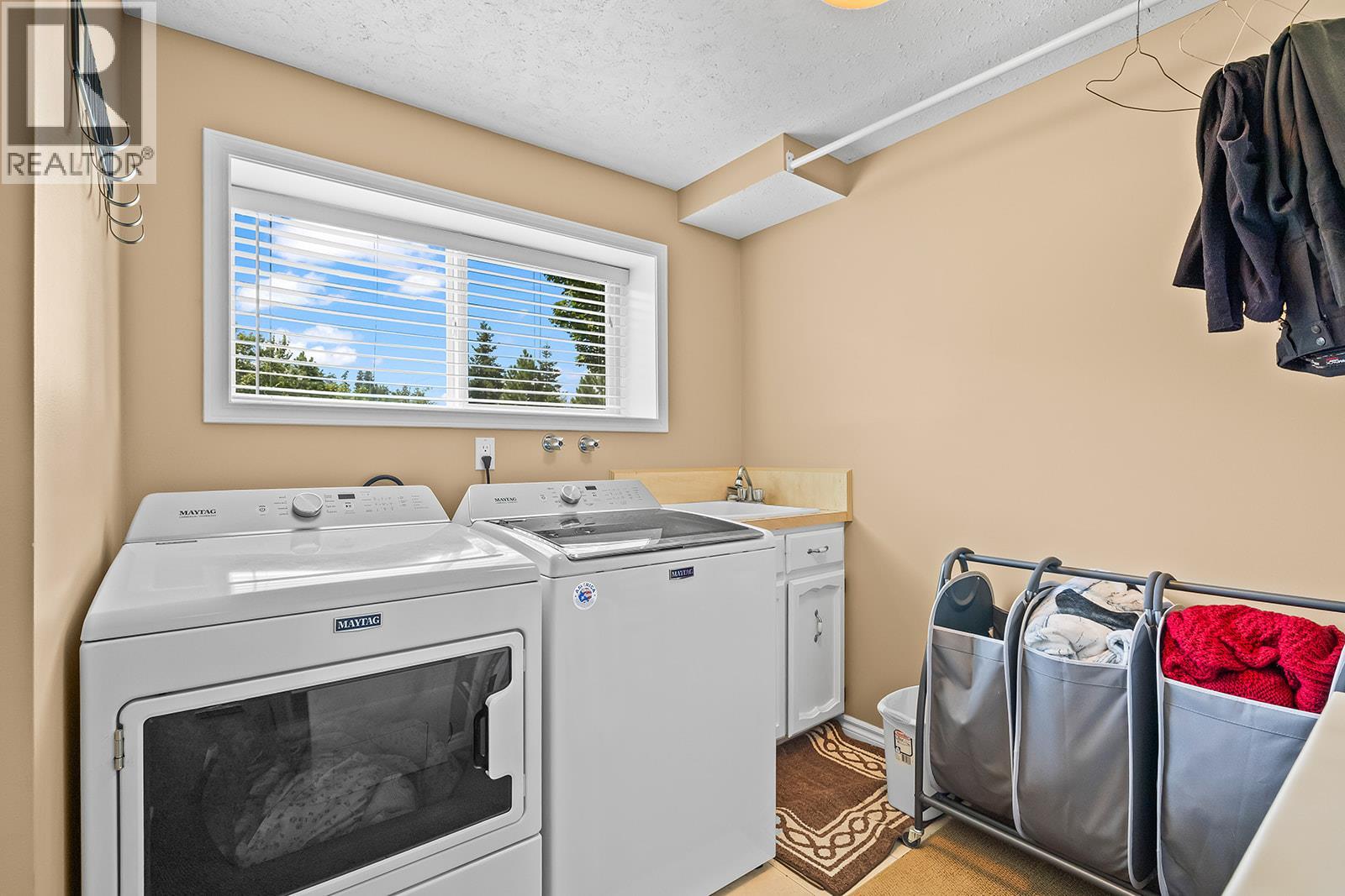 Photo 36 of 1085 Tamarack Drive, Kelowna BC
