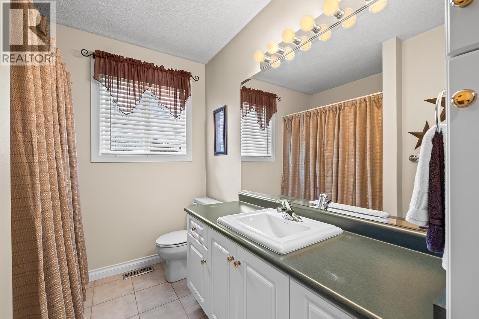 Photo 22 of 1085 Tamarack Drive, Kelowna BC