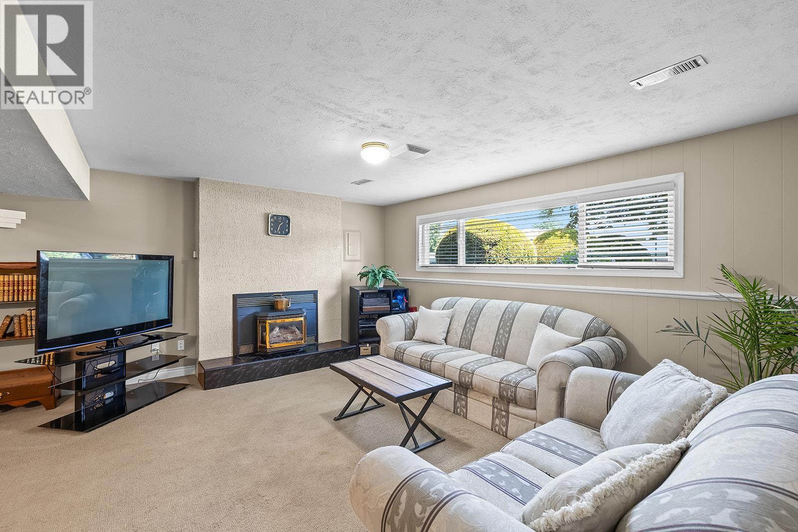 Photo 24 of 1085 Tamarack Drive, Kelowna BC