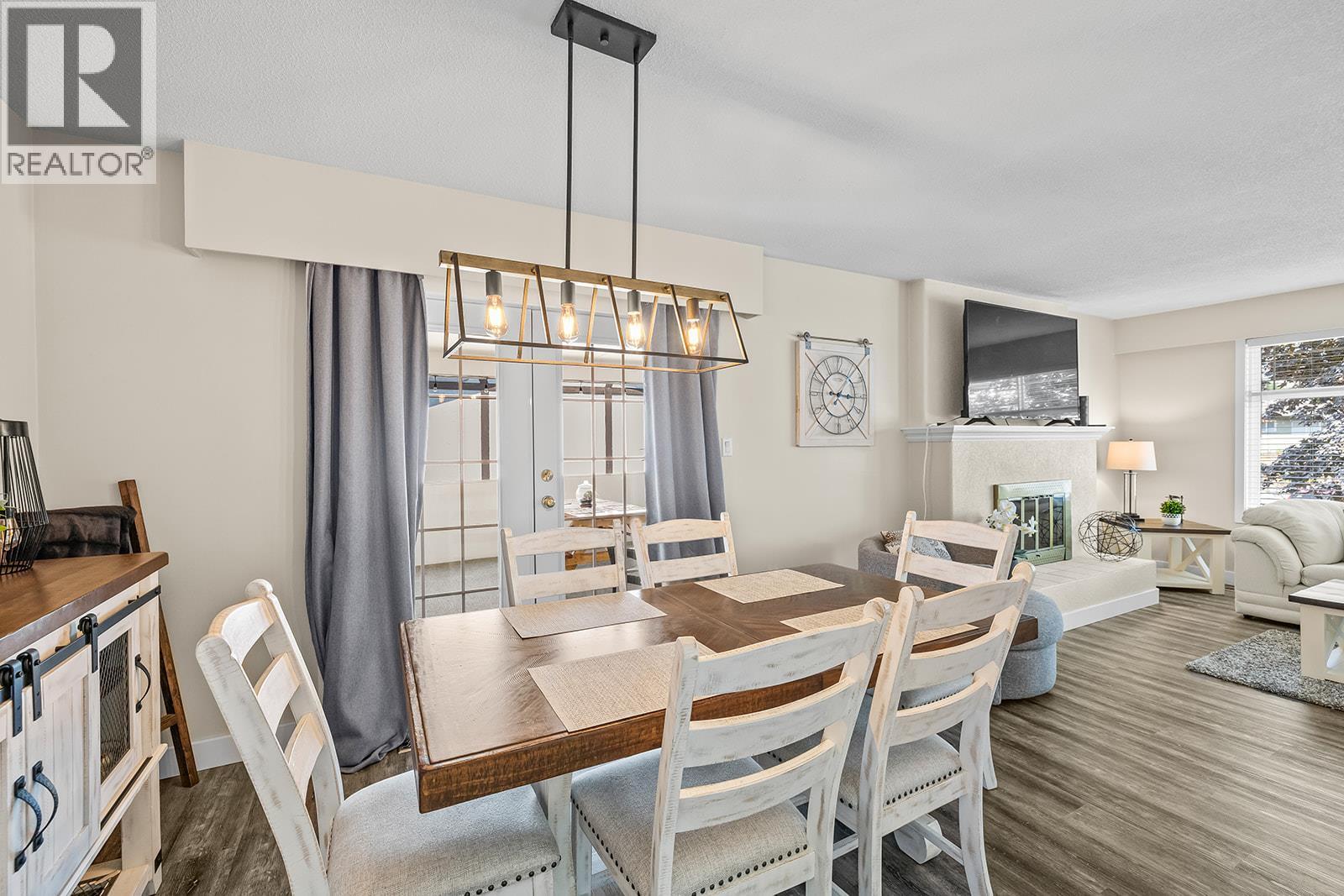Photo 11 of 1085 Tamarack Drive, Kelowna BC