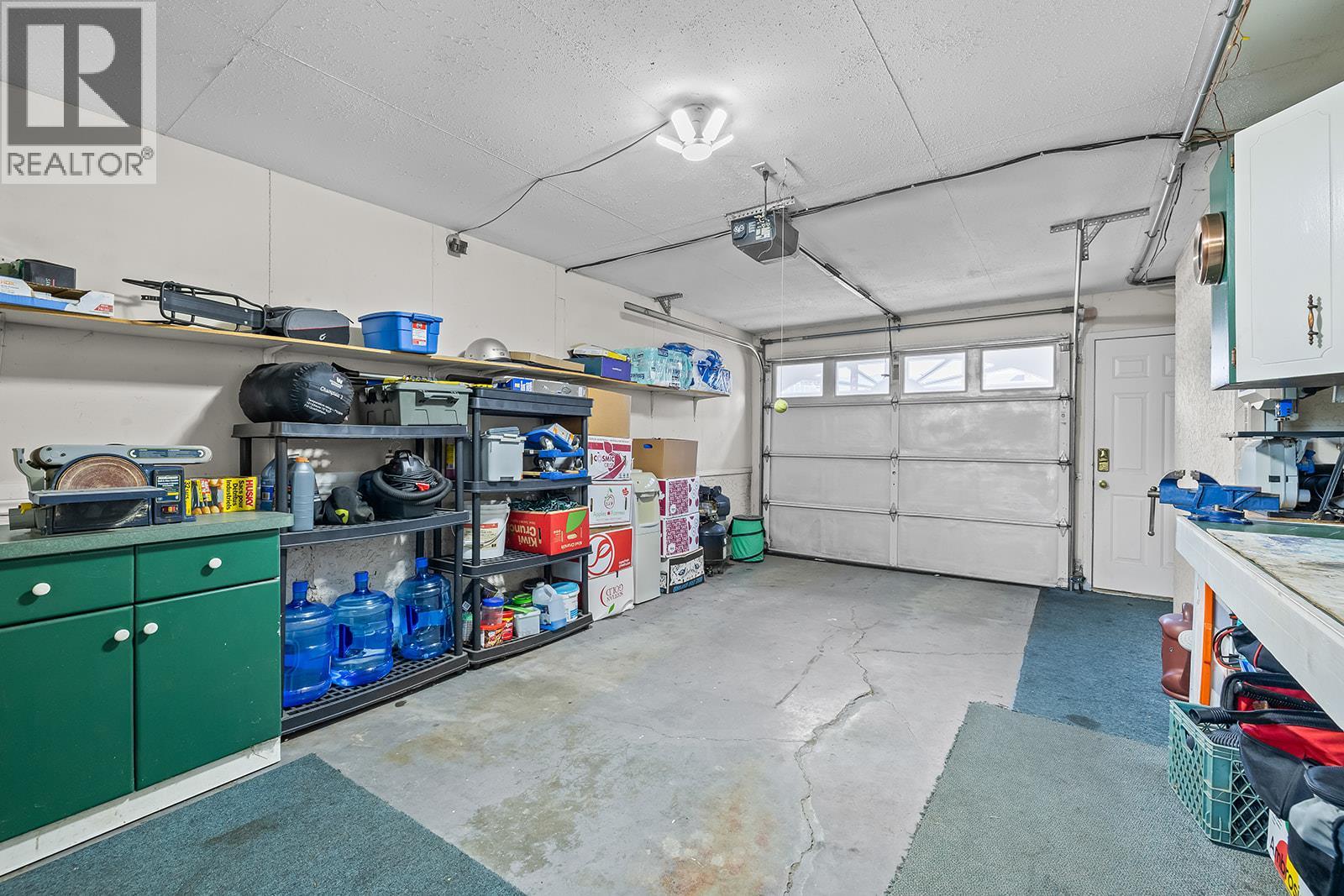 Photo 30 of 1085 Tamarack Drive, Kelowna BC