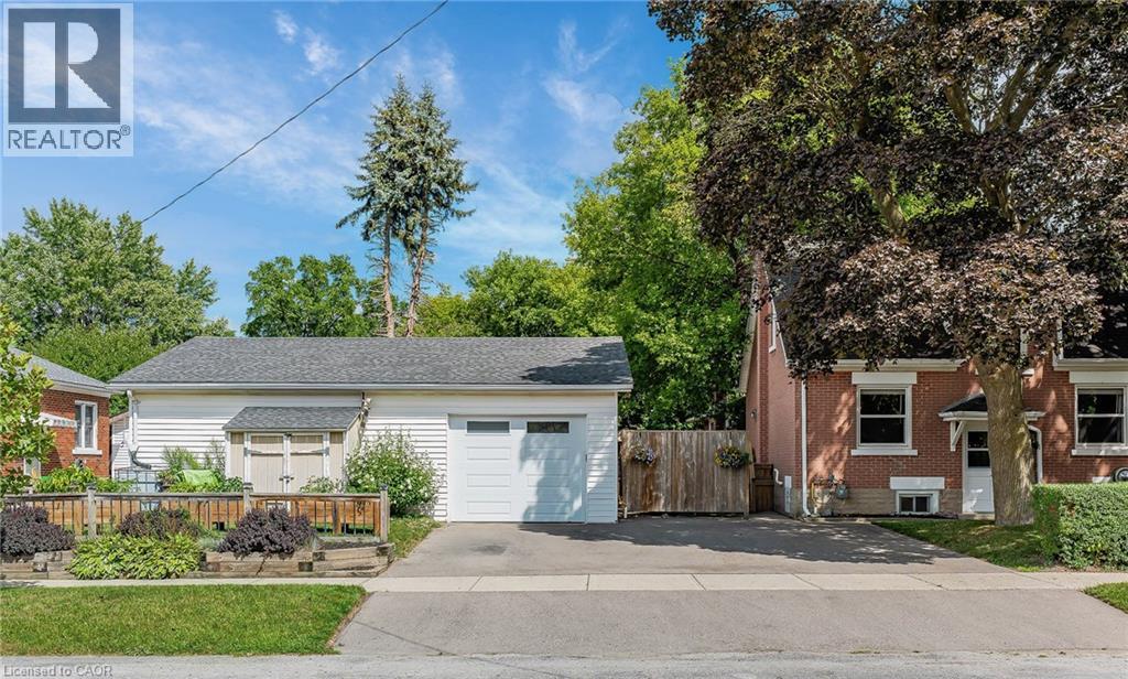 Photo 24 of 854 Guelph Street, Kitchener ON