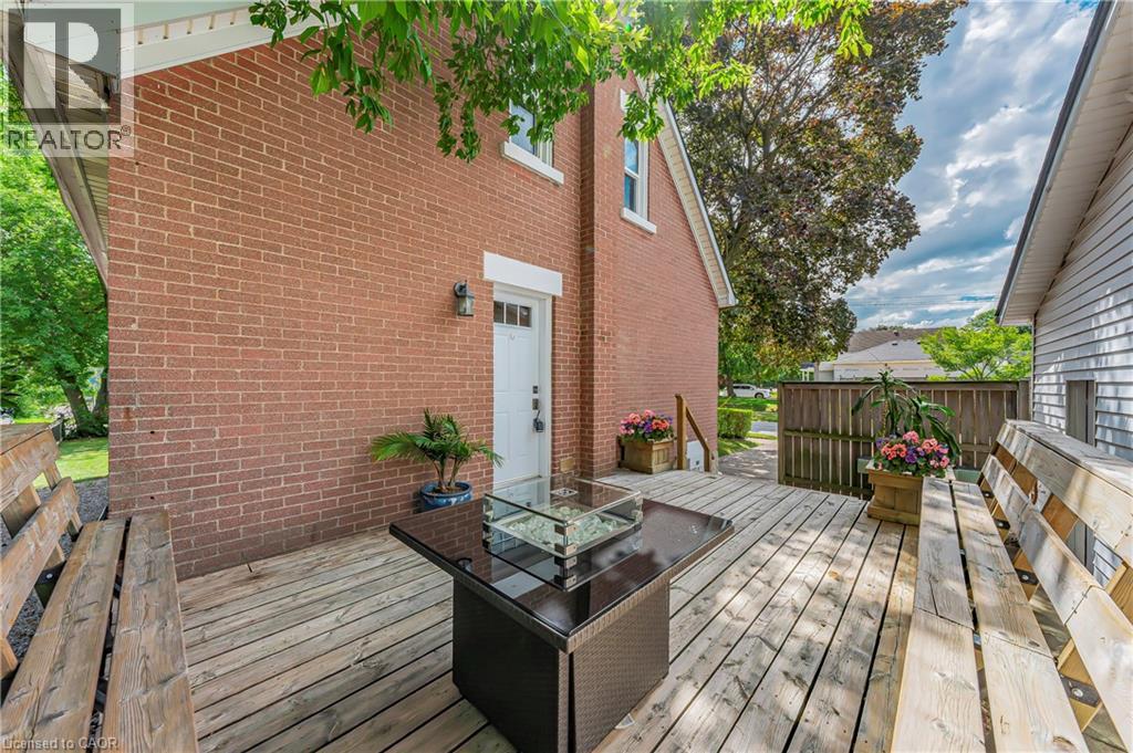 Photo 34 of 854 Guelph Street, Kitchener ON