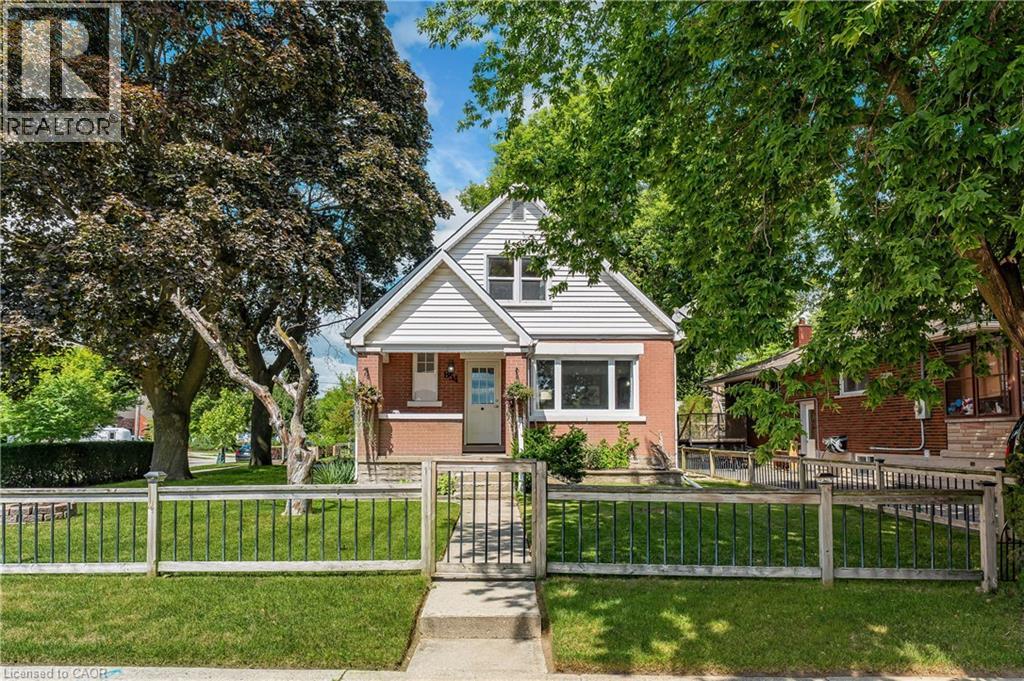 Photo 18 of 854 Guelph Street, Kitchener ON