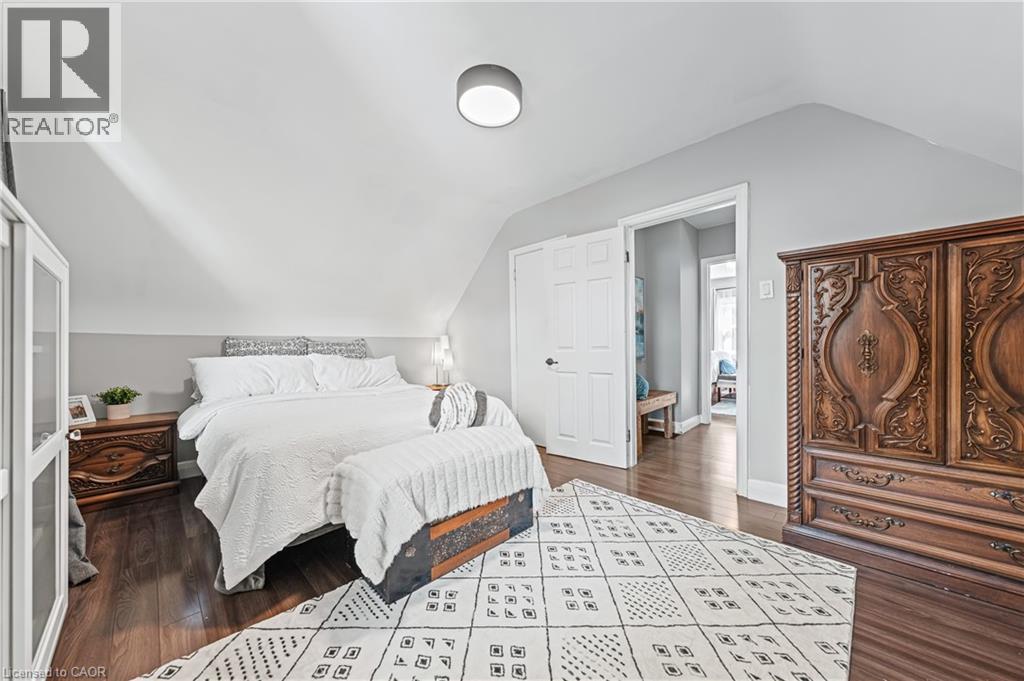 Photo 30 of 854 Guelph Street, Kitchener ON