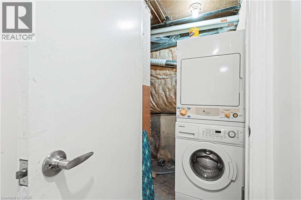 Photo 35 of 854 Guelph Street, Kitchener ON