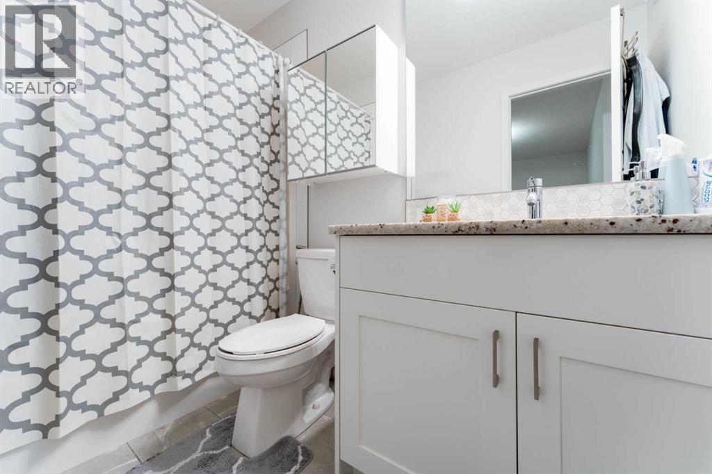 Photo 19 of 672 Livingston Way Ne, Calgary AB