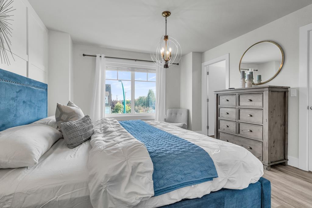 Photo 19 of 10 19239 70 Avenue, Surrey BC