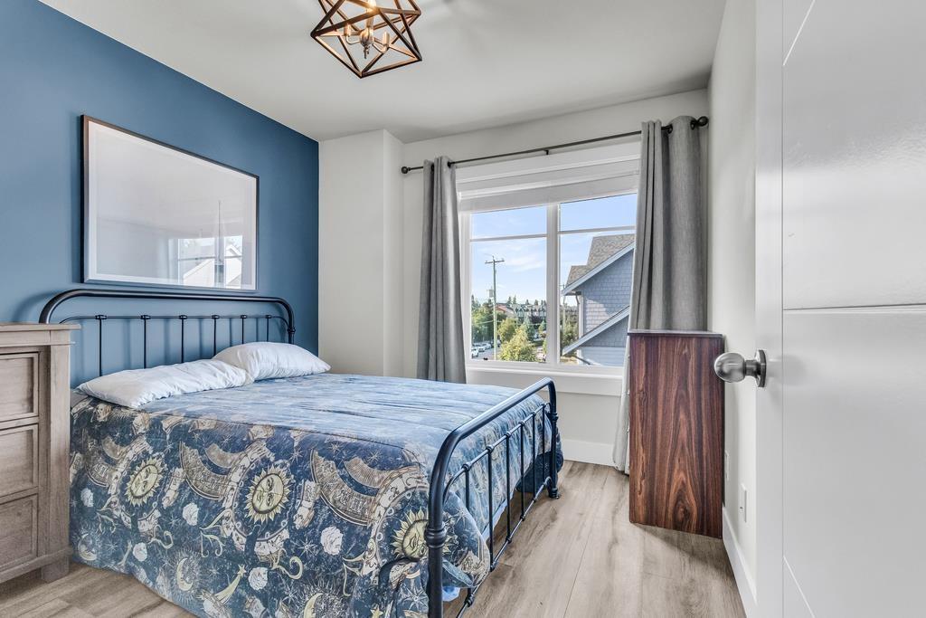 Photo 22 of 10 19239 70 Avenue, Surrey BC