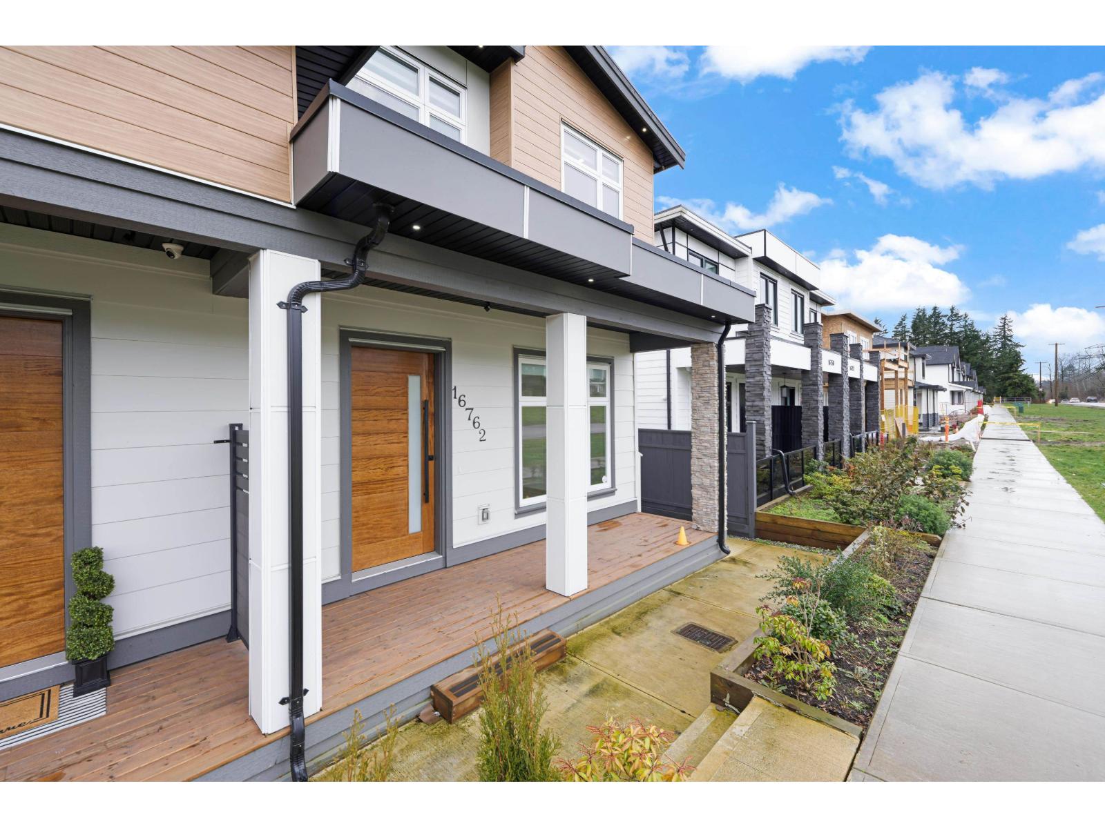 16762 16 AVENUE, Surrey