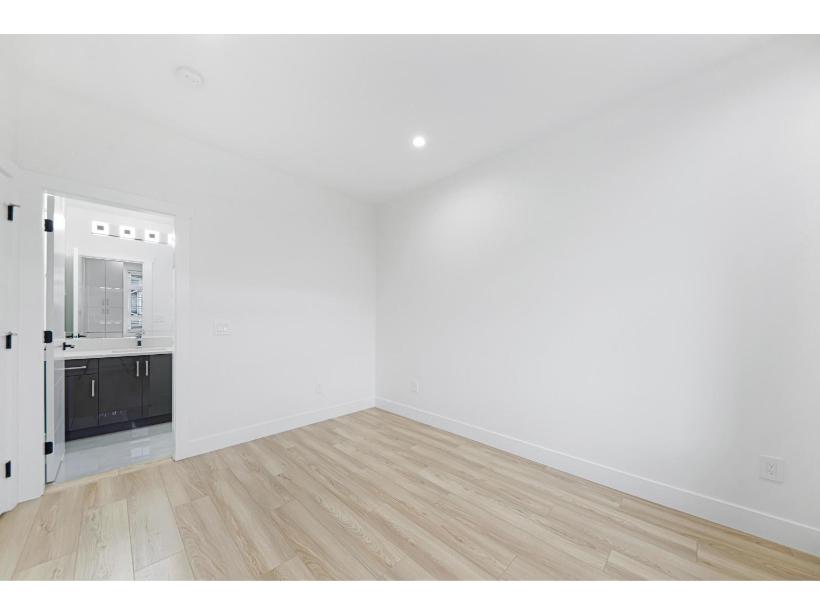 16762 16 AVENUE, Surrey
