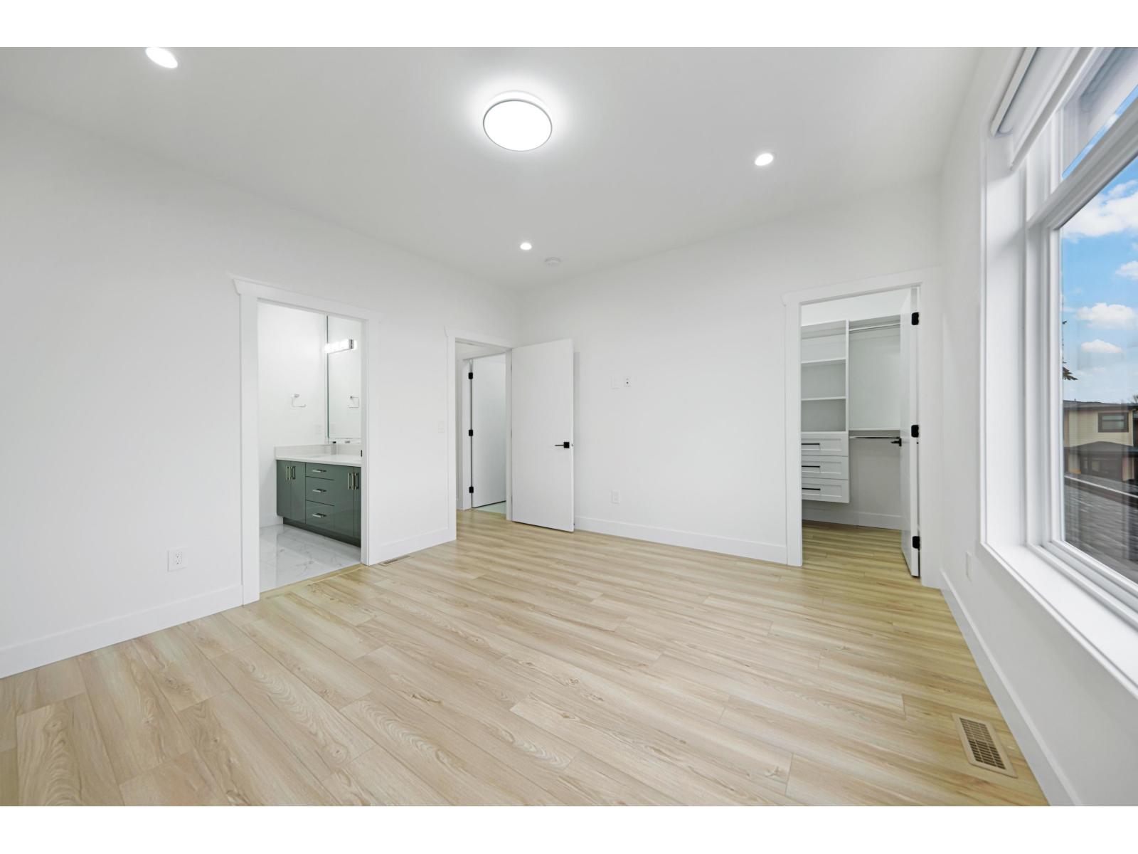 16762 16 AVENUE, Surrey