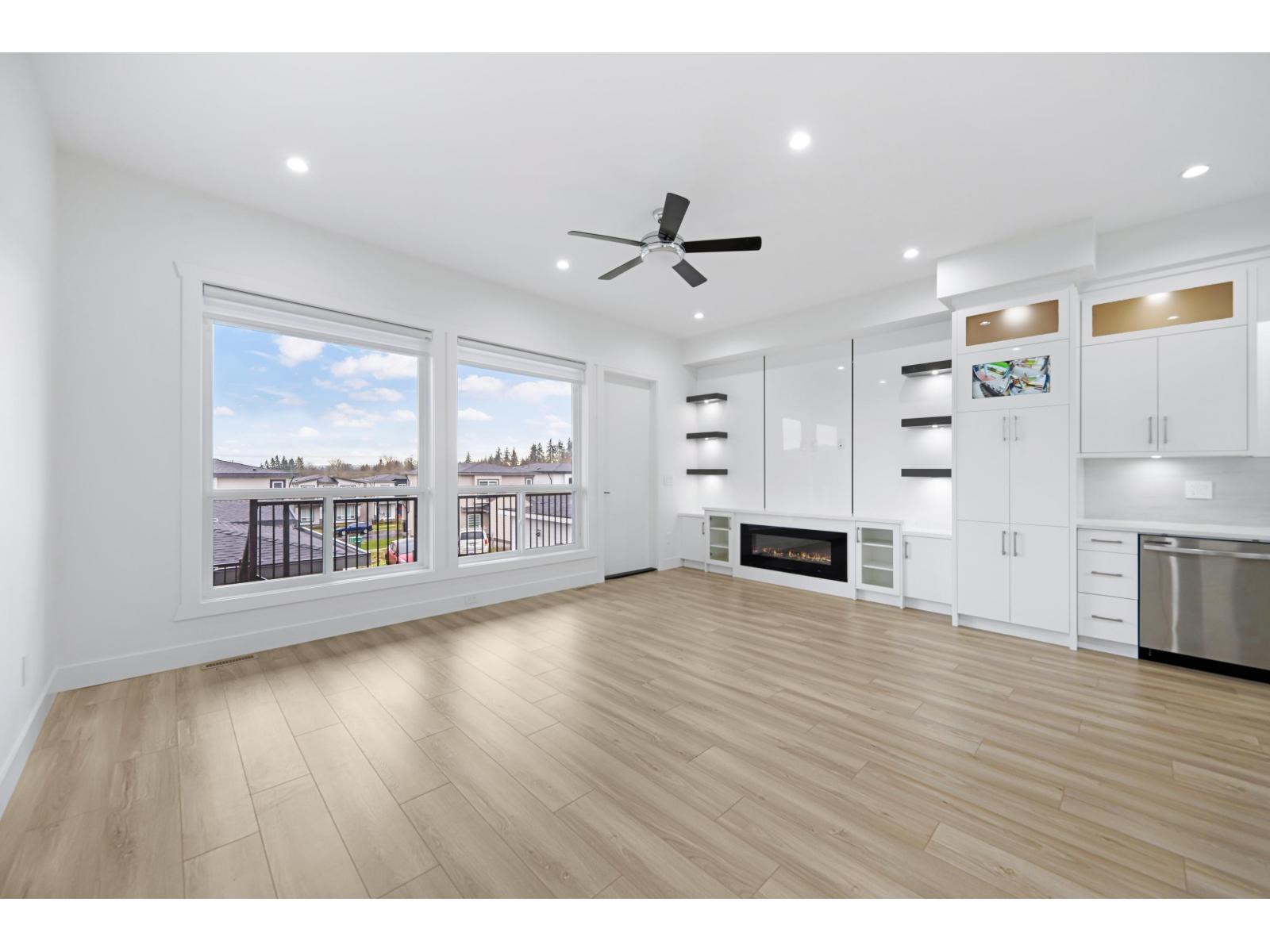 16762 16 AVENUE, Surrey