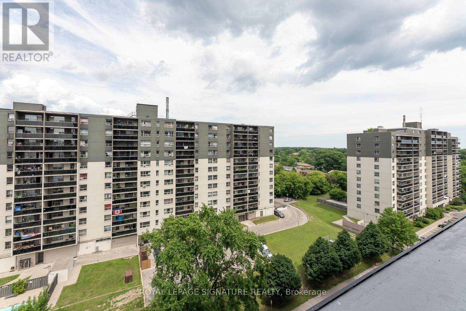 Photo 22 of 807 86 Dundas Street E, Mississauga ON