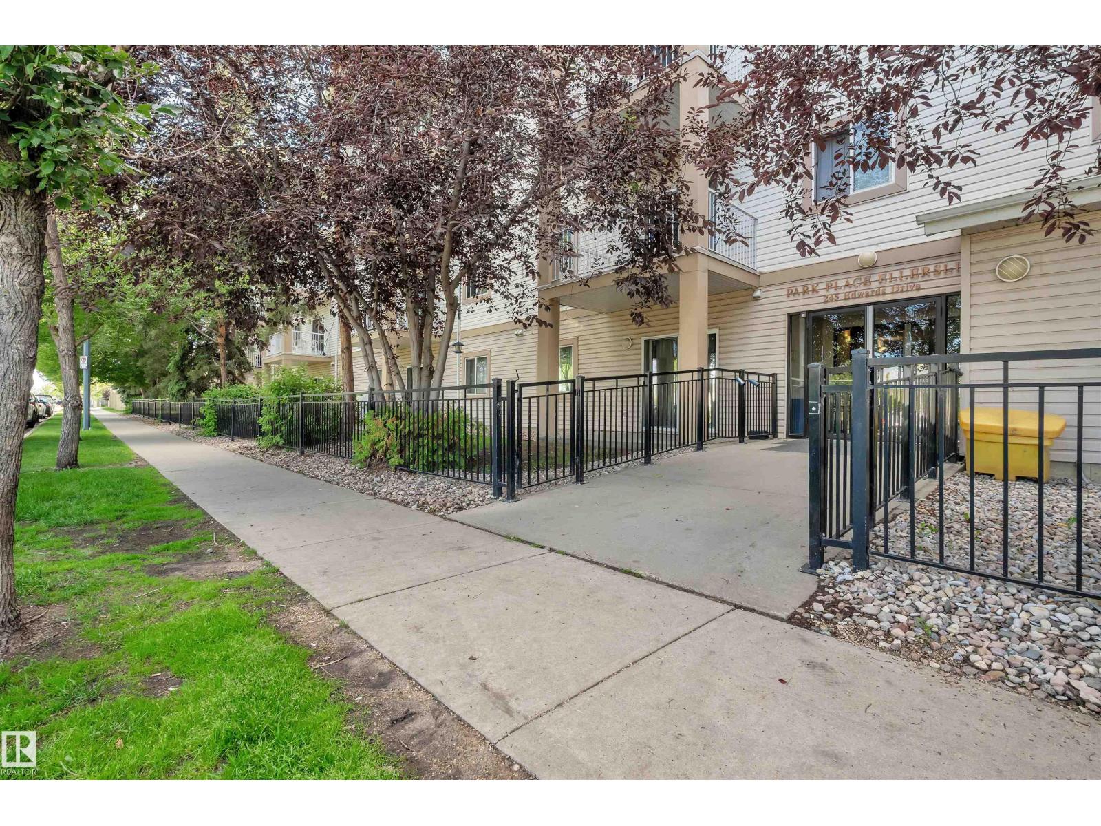 Photo 29 of 122 245 Edwards Dr Sw, Edmonton AB