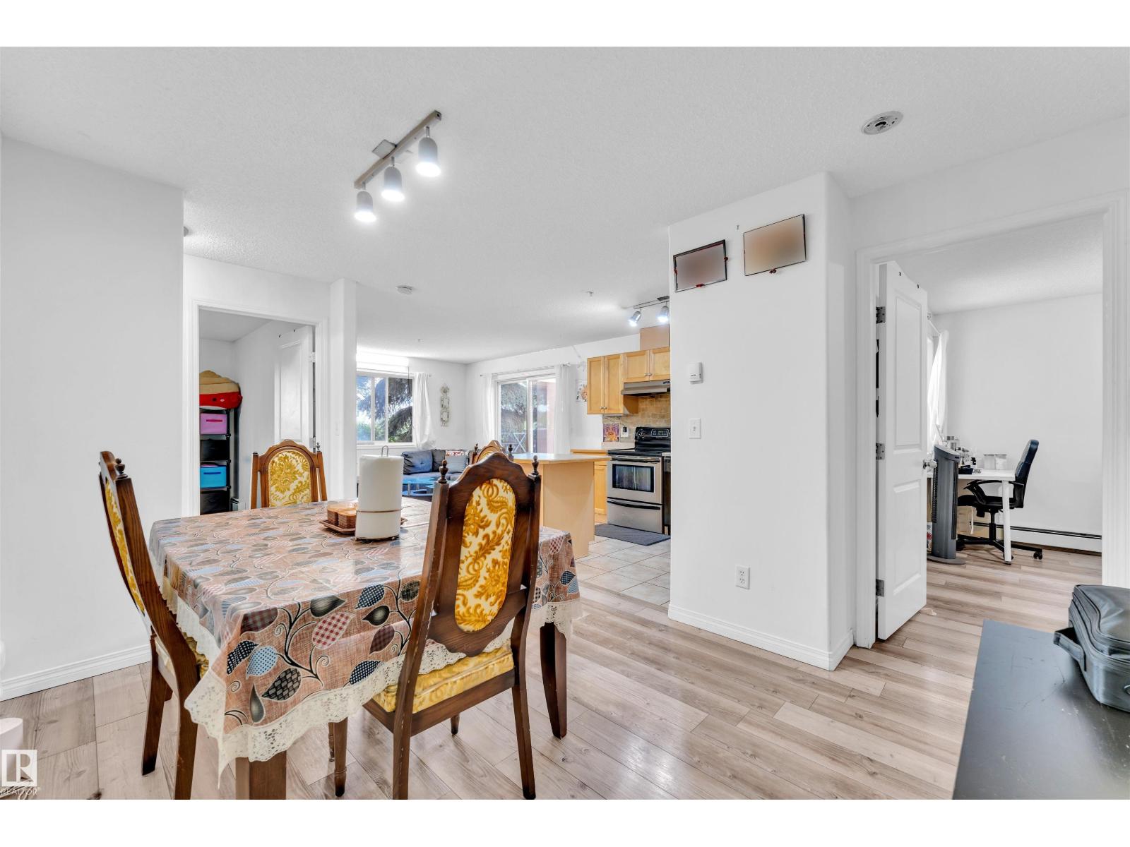 Photo 11 of 122 245 Edwards Dr Sw, Edmonton AB