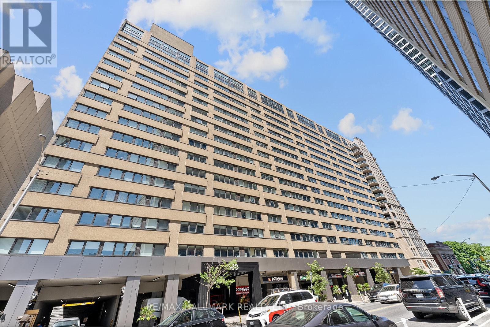 Photo 4 of 1107 360 Bloor Street E, Toronto ON