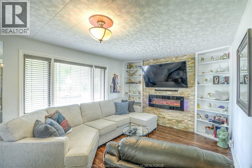 Photo 19 of 1030 Merritt, Windsor ON