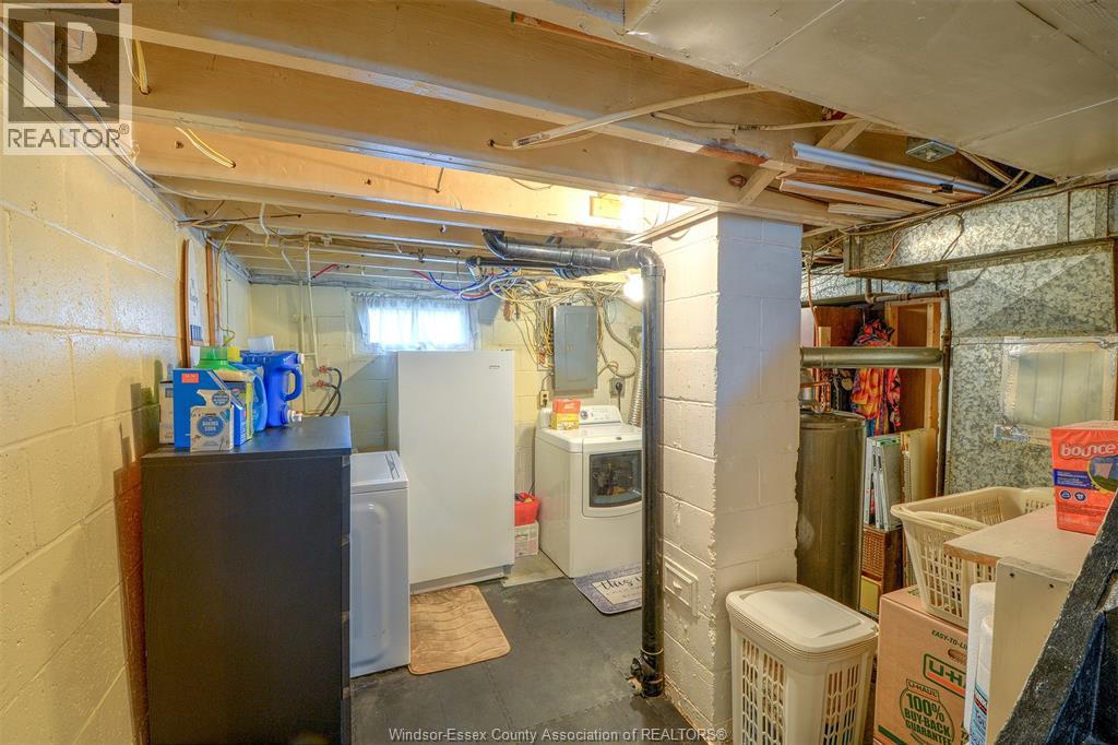 Photo 33 of 1030 Merritt, Windsor ON