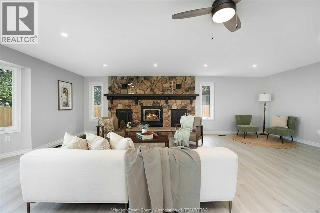 Photo 17 of 1017 Talbot Trail, Wheatley ON