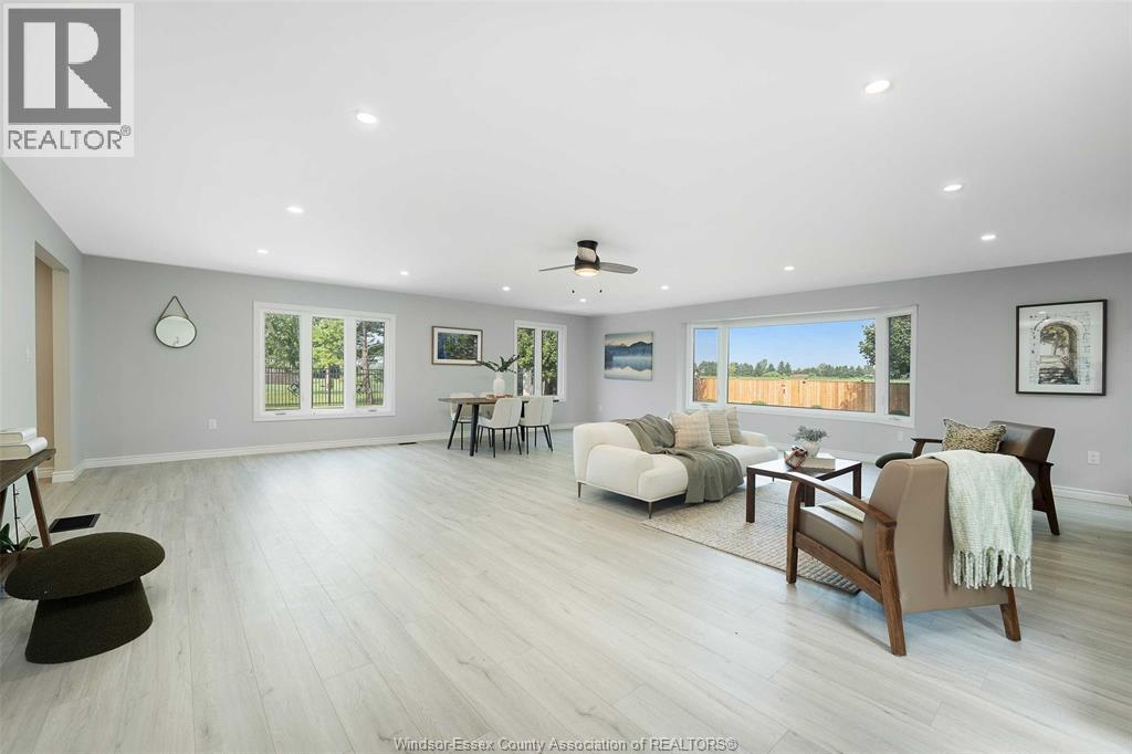 Photo 20 of 1017 Talbot Trail, Wheatley ON