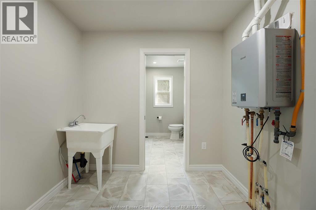 Photo 22 of 1017 Talbot Trail, Wheatley ON
