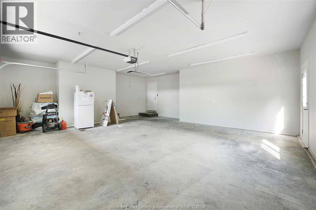 Photo 30 of 1017 Talbot Trail, Wheatley ON