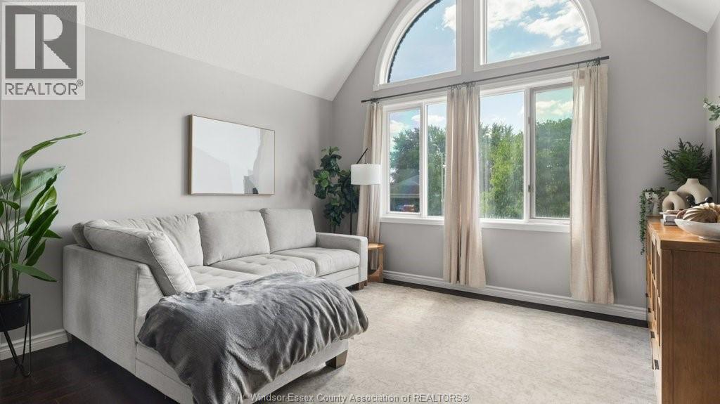 Photo 9 of 2840 Wildberry Crescent, Tecumseh ON
