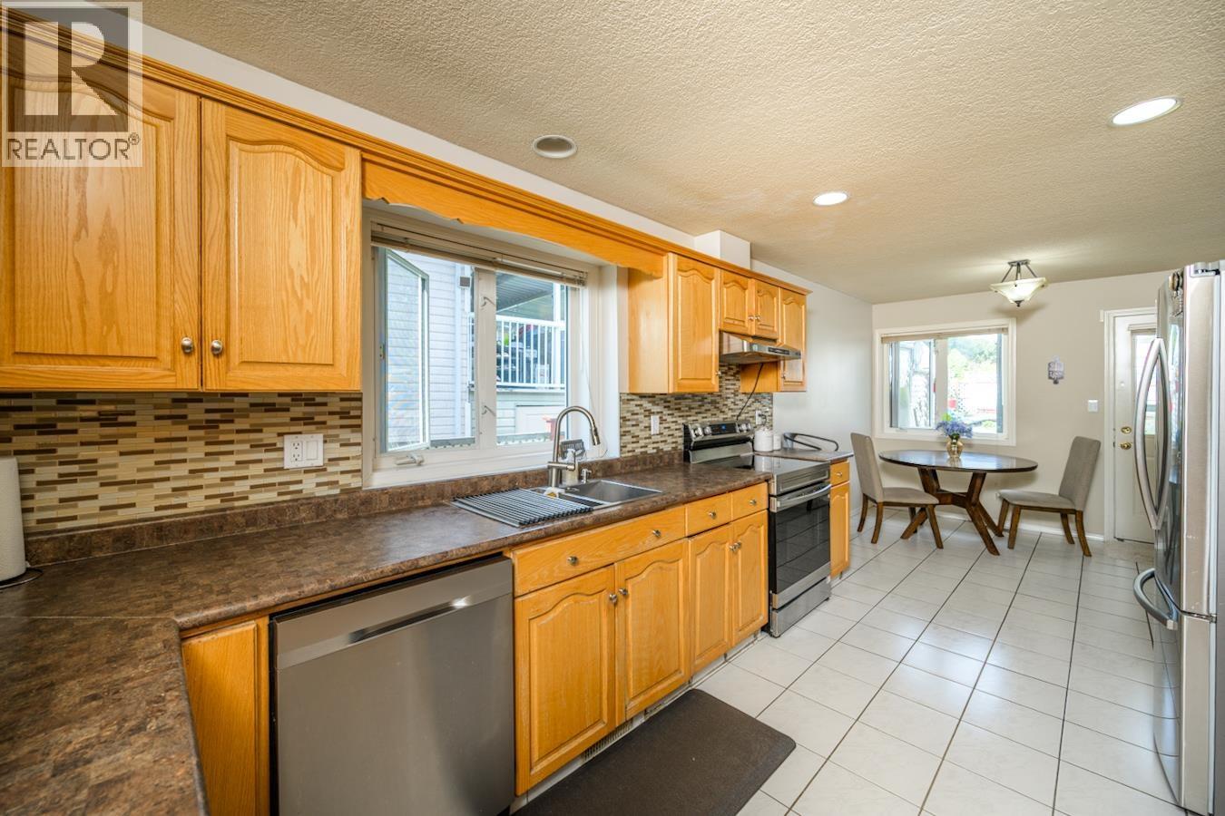 Photo 10 of 2966 Sullivan Crescent, Prince George BC