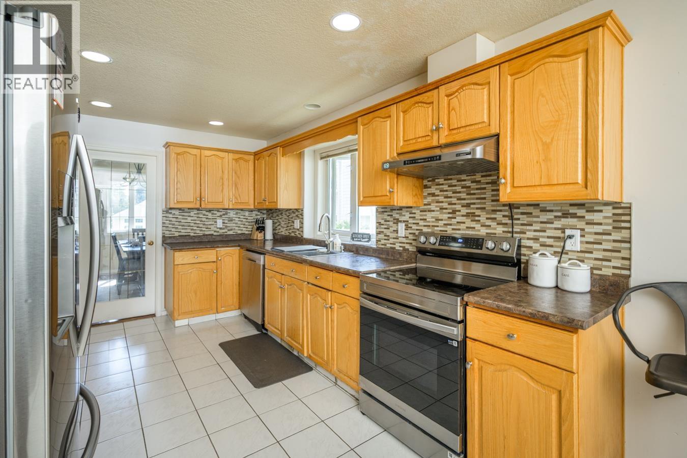 Photo 11 of 2966 Sullivan Crescent, Prince George BC