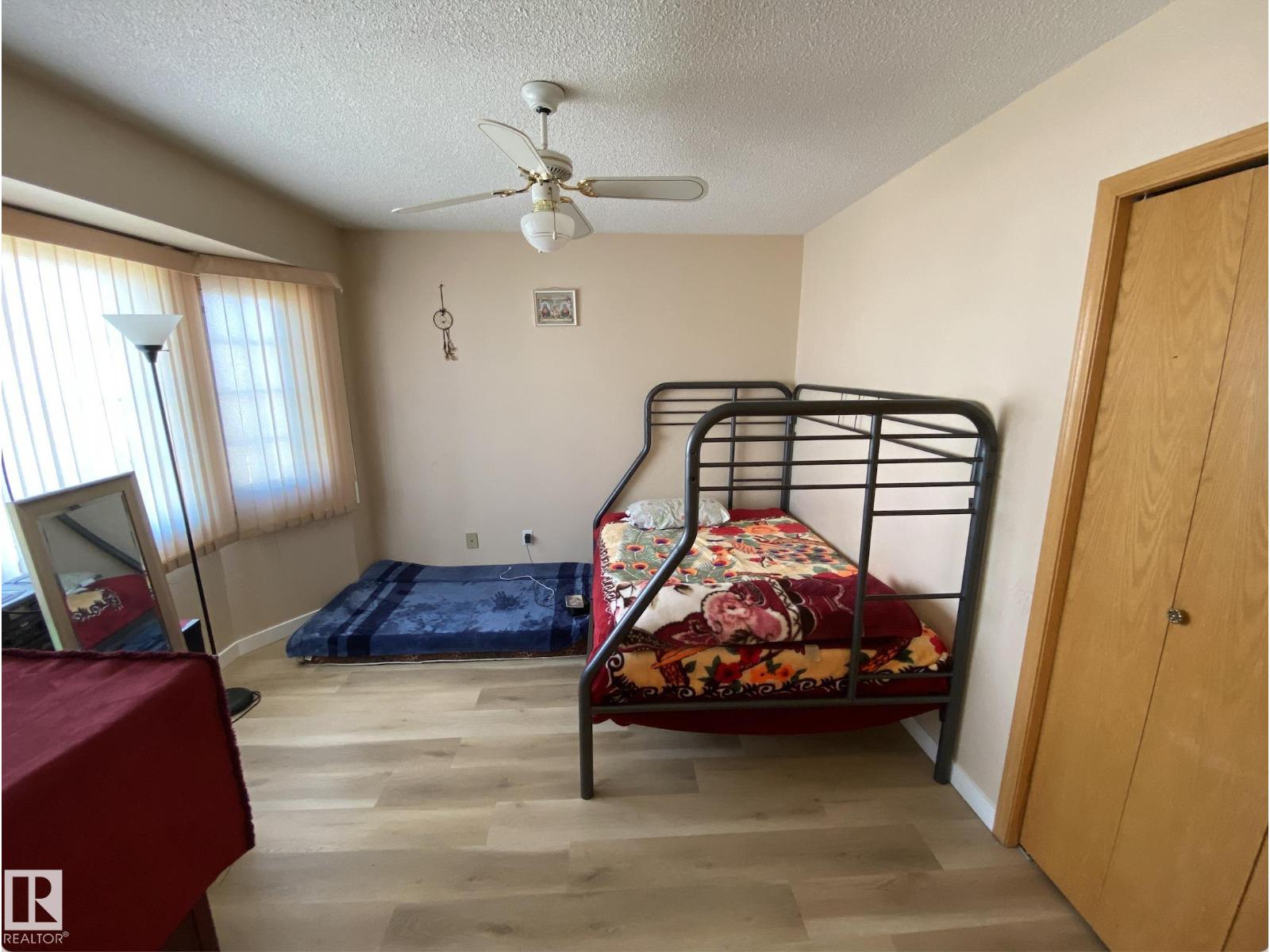 Photo 22 of 6119 156 Av Nw, Edmonton AB