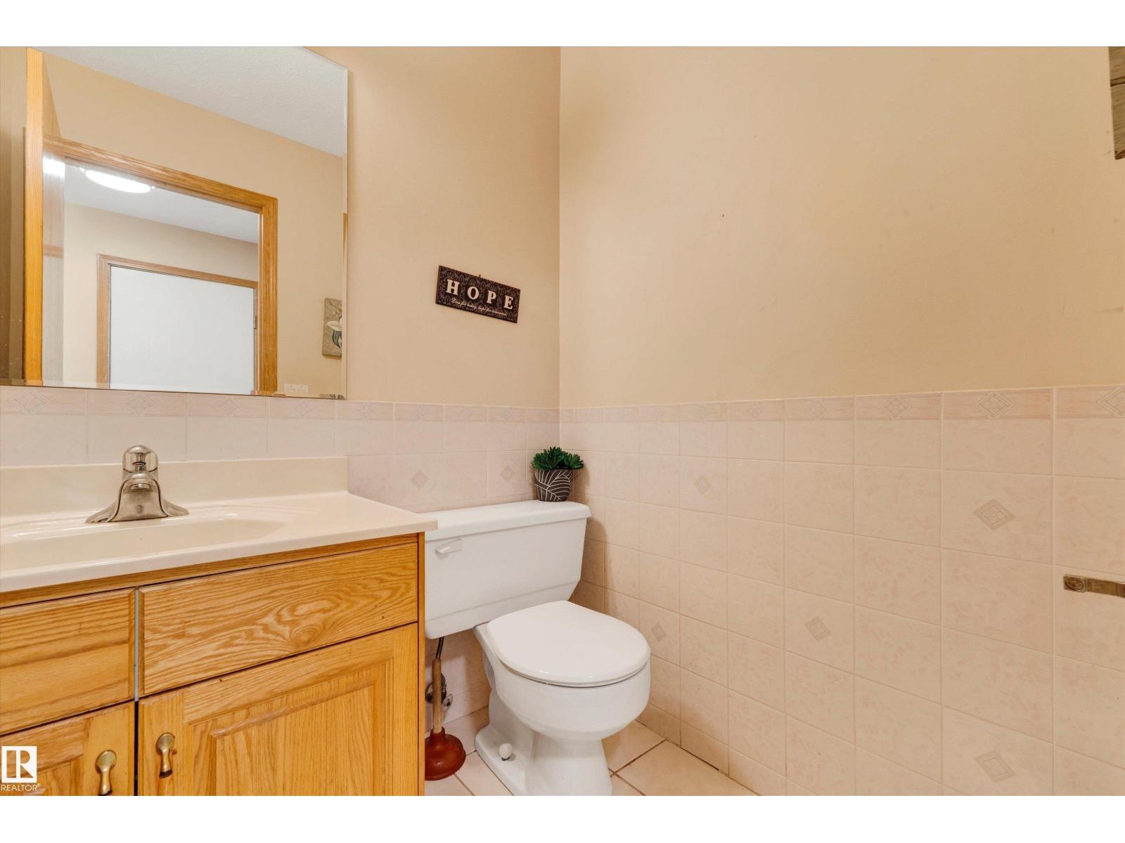 Photo 11 of 6119 156 Av Nw, Edmonton AB