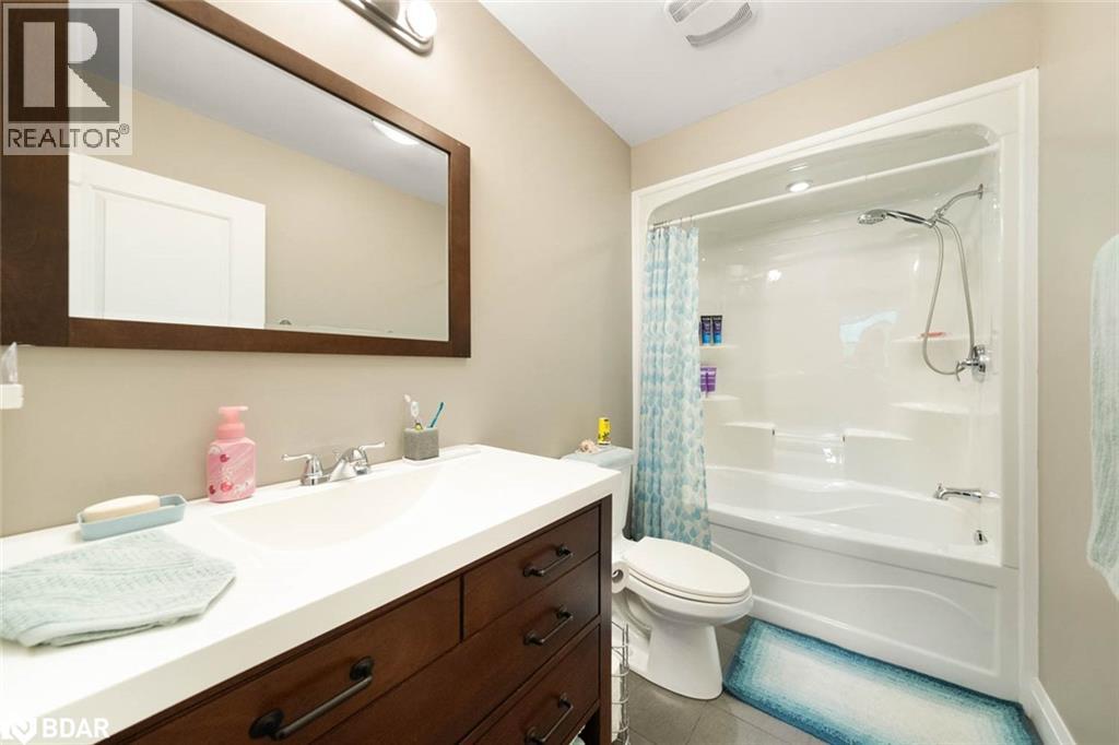 Photo 7 of 2616 Grand Tamarack Crescent, Severn ON