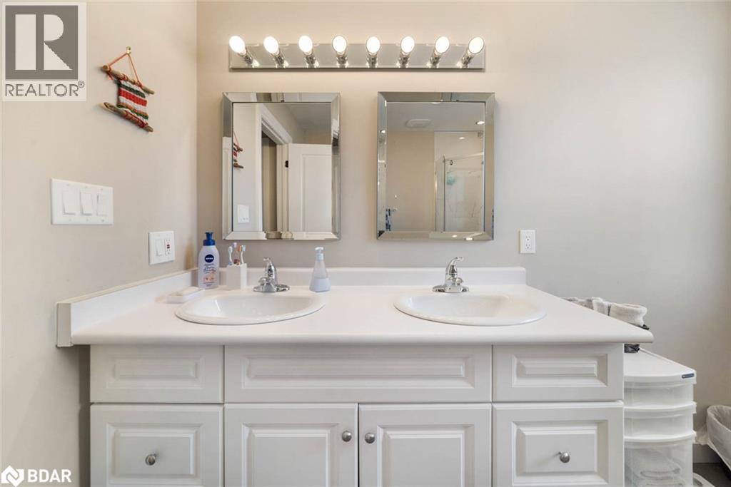 Photo 2 of 2616 Grand Tamarack Crescent, Severn ON